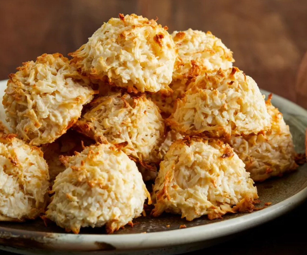 11 Delicious Fall Dessert Recipes 12 Coconut Macaroons 2026 Desserts Coconut Macaroons